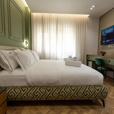 Boutique Living